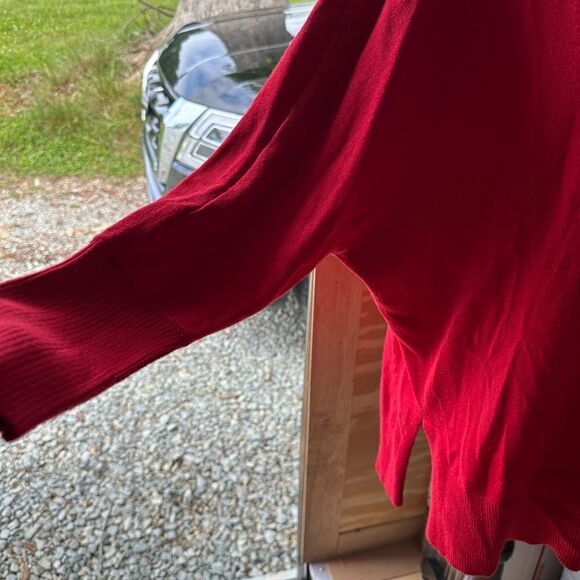 Wonderly Sweater  - Picture 2 of 4